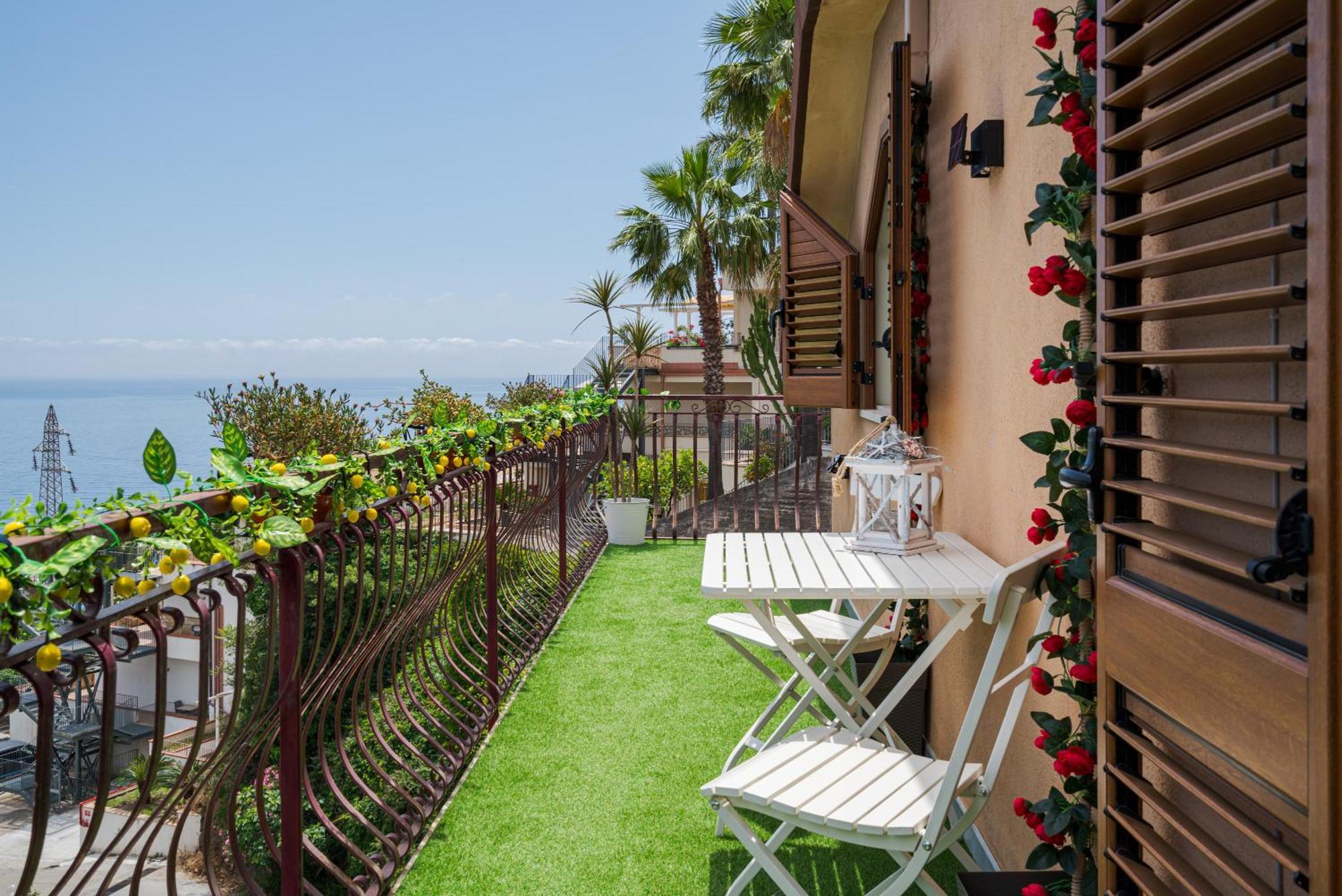 La Goccia Sul Mare Daire Letojanni Dış mekan fotoğraf